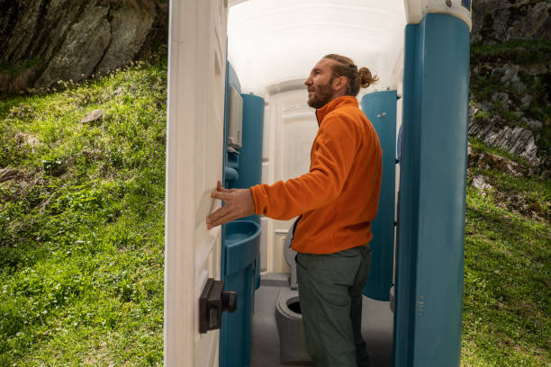 Best Affordable portable toilet rental  in Colchester, IL